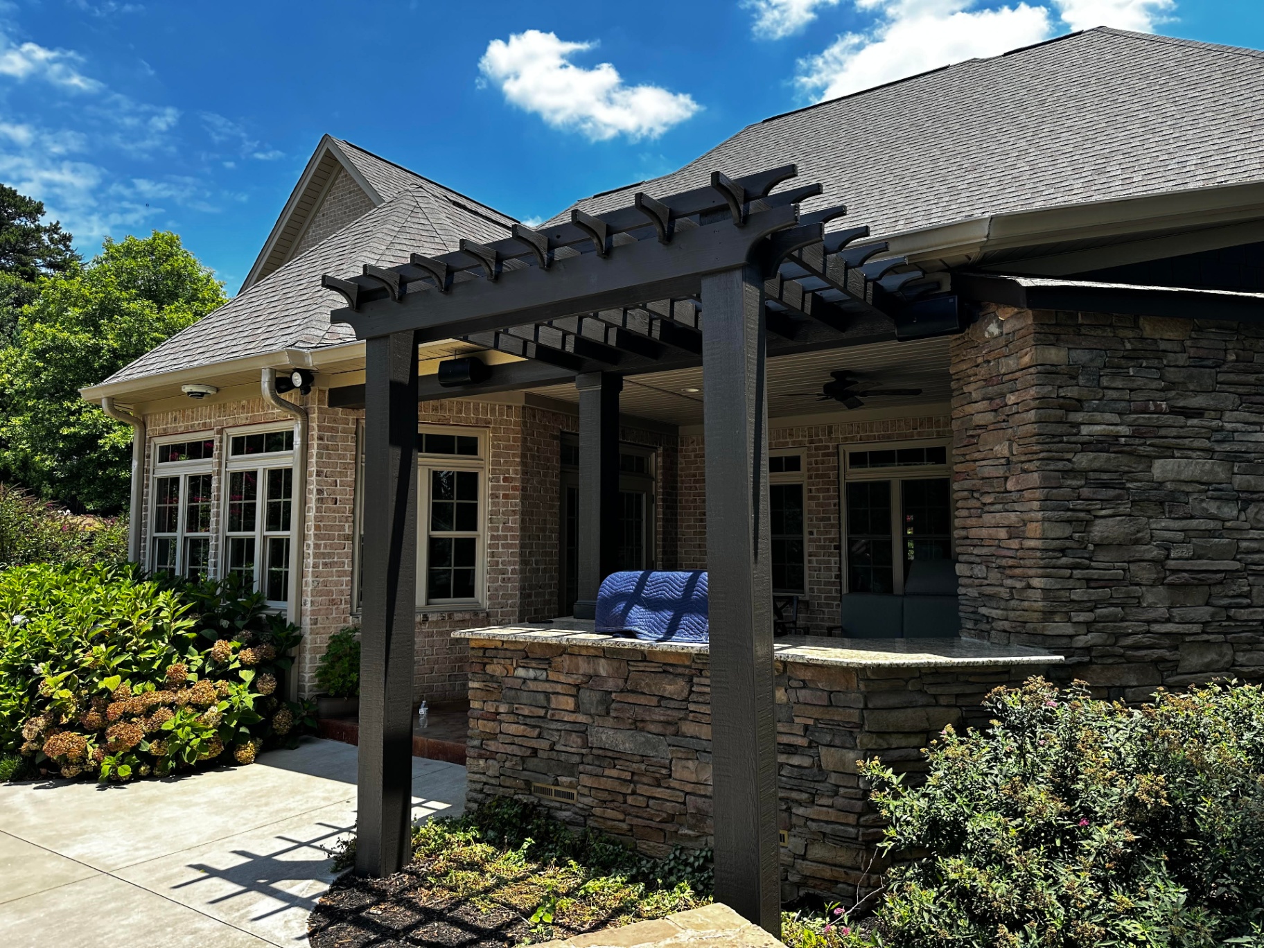 Pergolas, Screened Porches, and Pavilions: Which One Fits Your Yard?